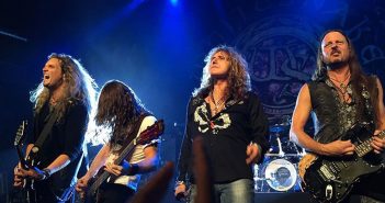 Whitesnake on their way to Brazil